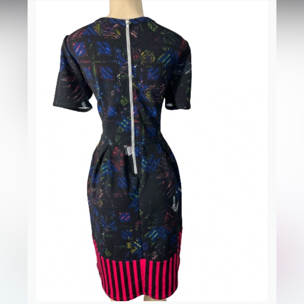 LuLaRoe Ameila Dress NWT Blue Black Pink Print Fit and Flair Size XL - Picture 3 of 11